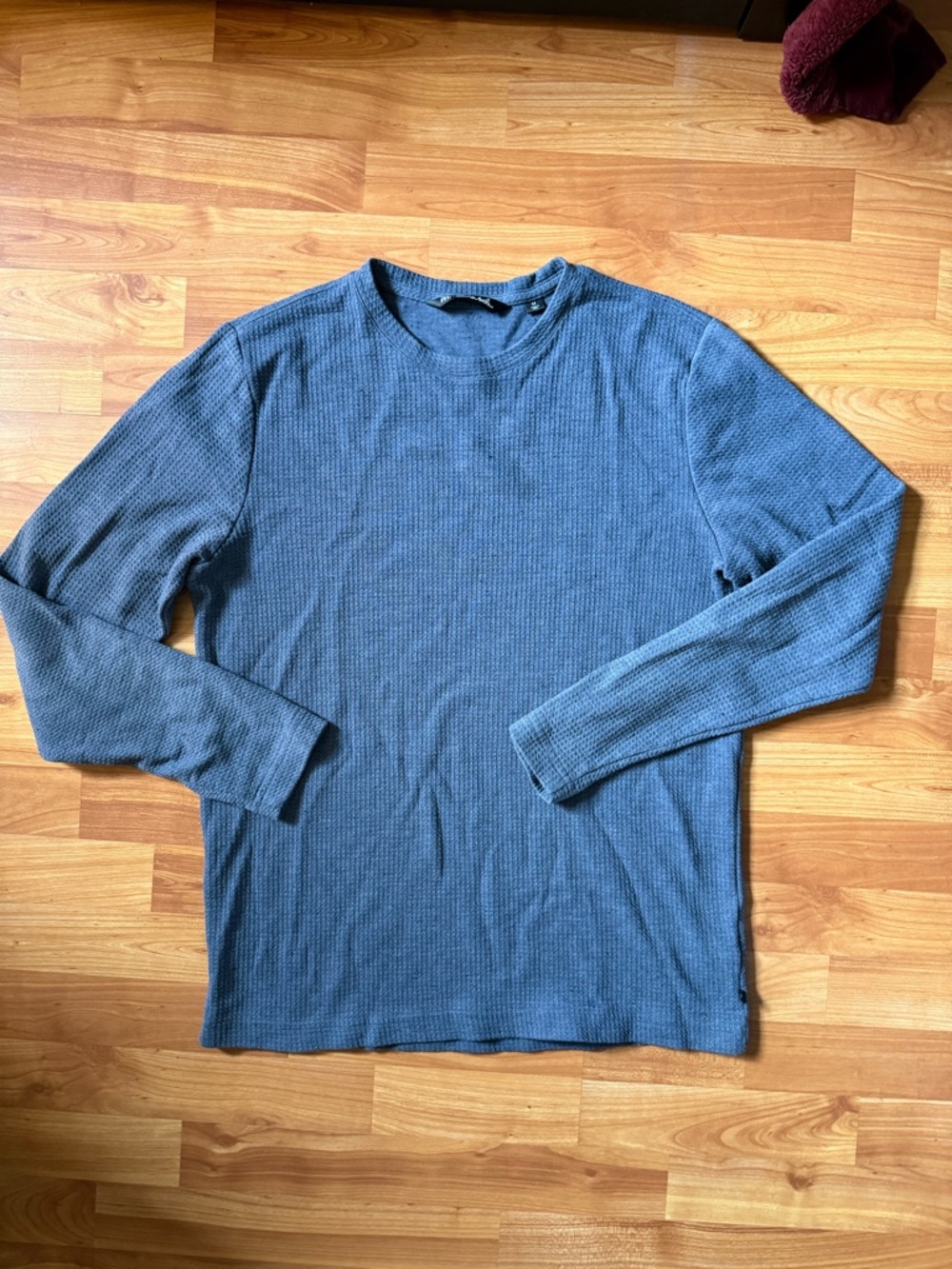 Travis Mathew long sleeve waffle shirt